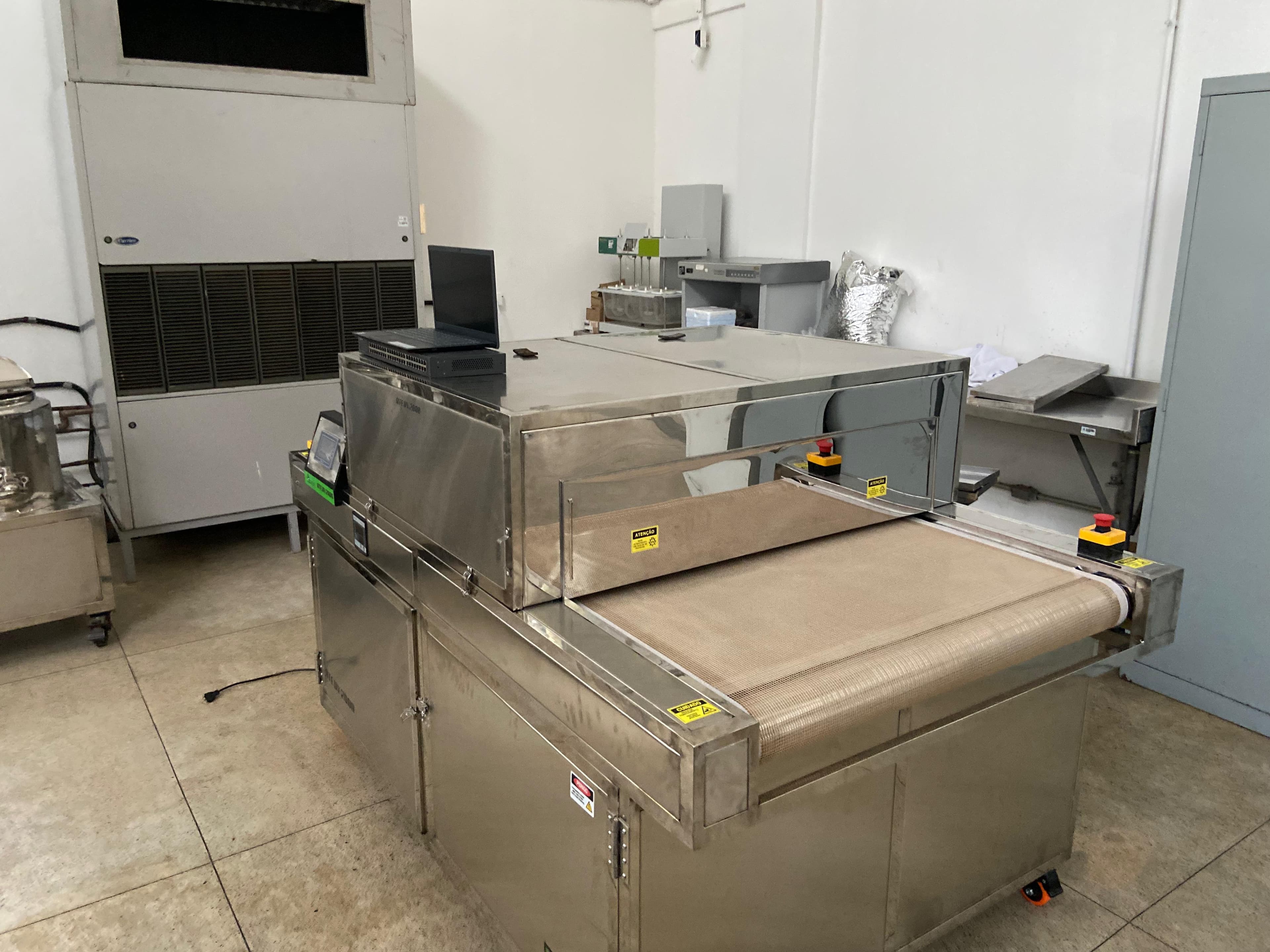 Máquina industrial de inspeção